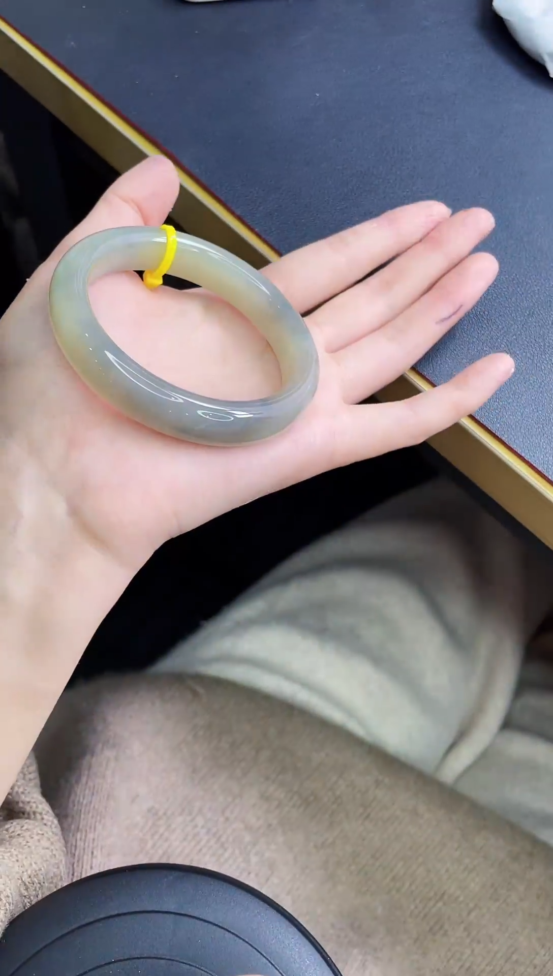 【闪购商品】和田玉手镯未镶嵌129/56.7