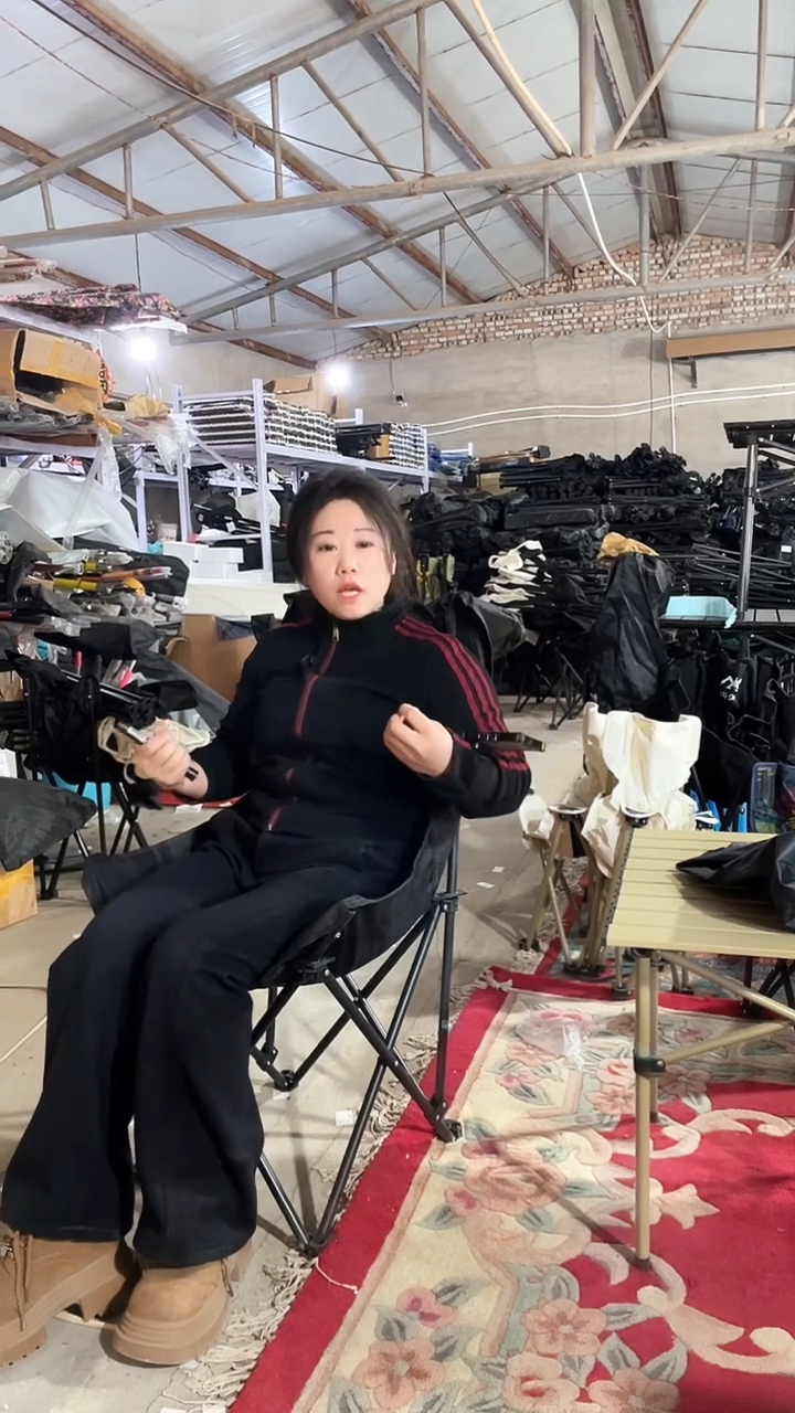 铁高背月亮椅   黑色