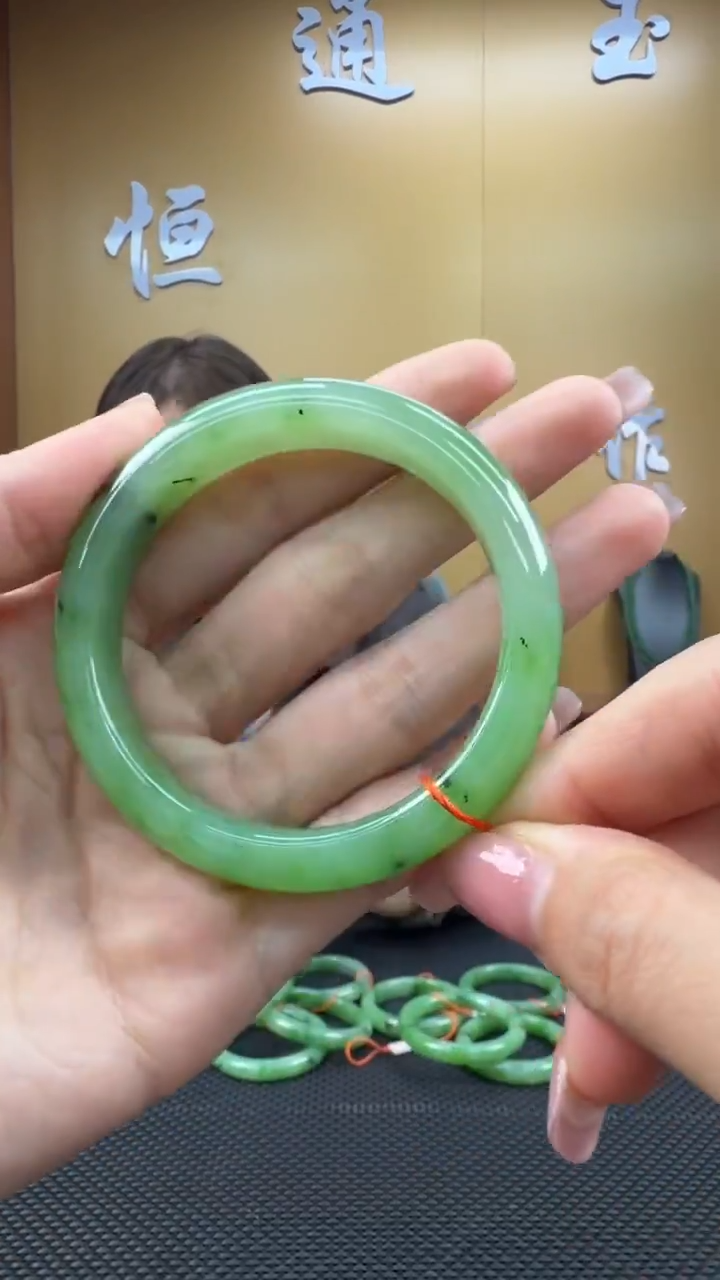 颈饰未镶嵌和田玉手镯53