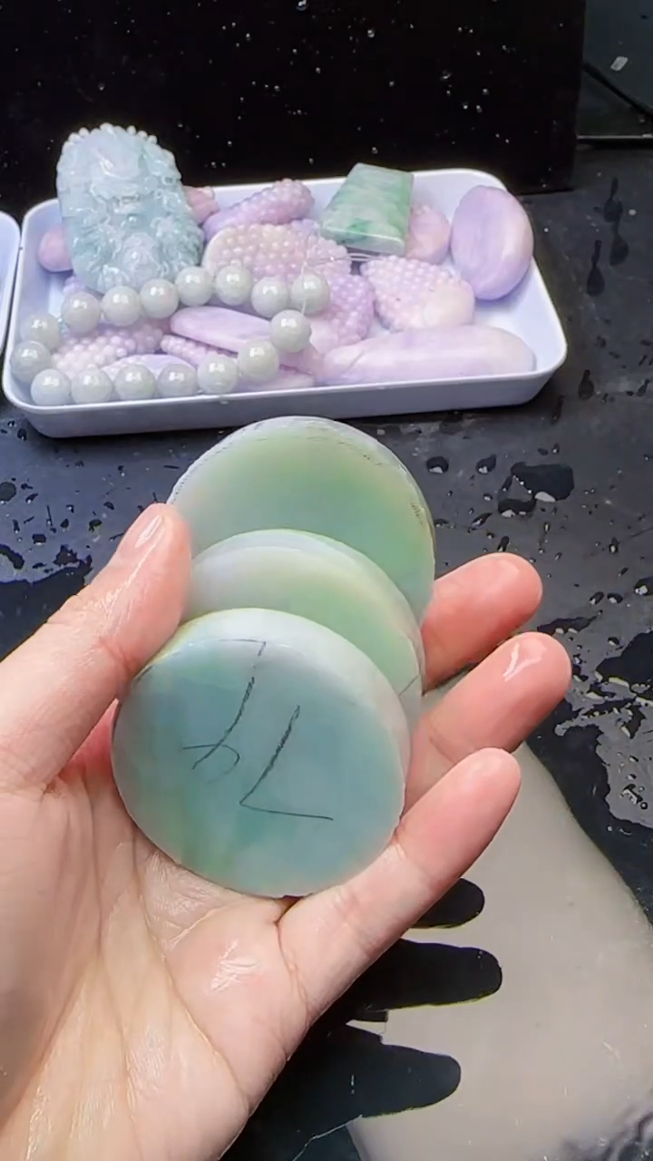 未镶嵌挂件翡翠024