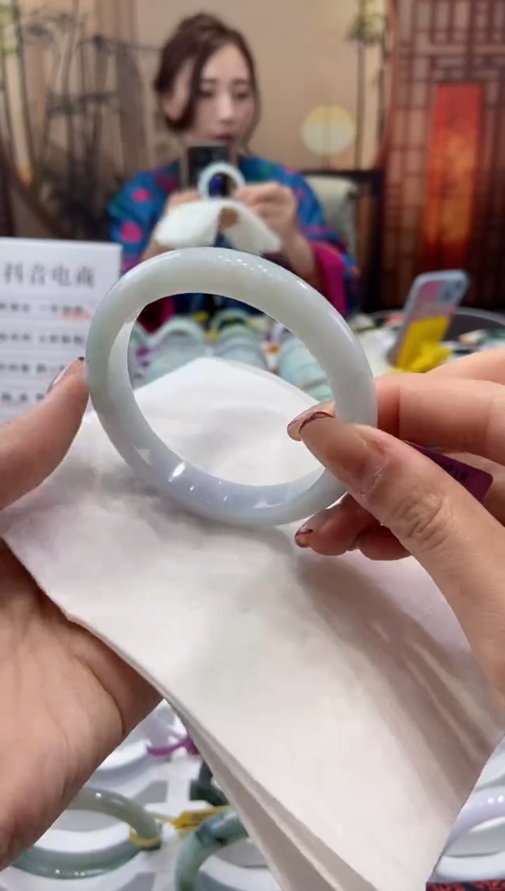 【闪购商品】翡翠手镯未镶嵌00007663