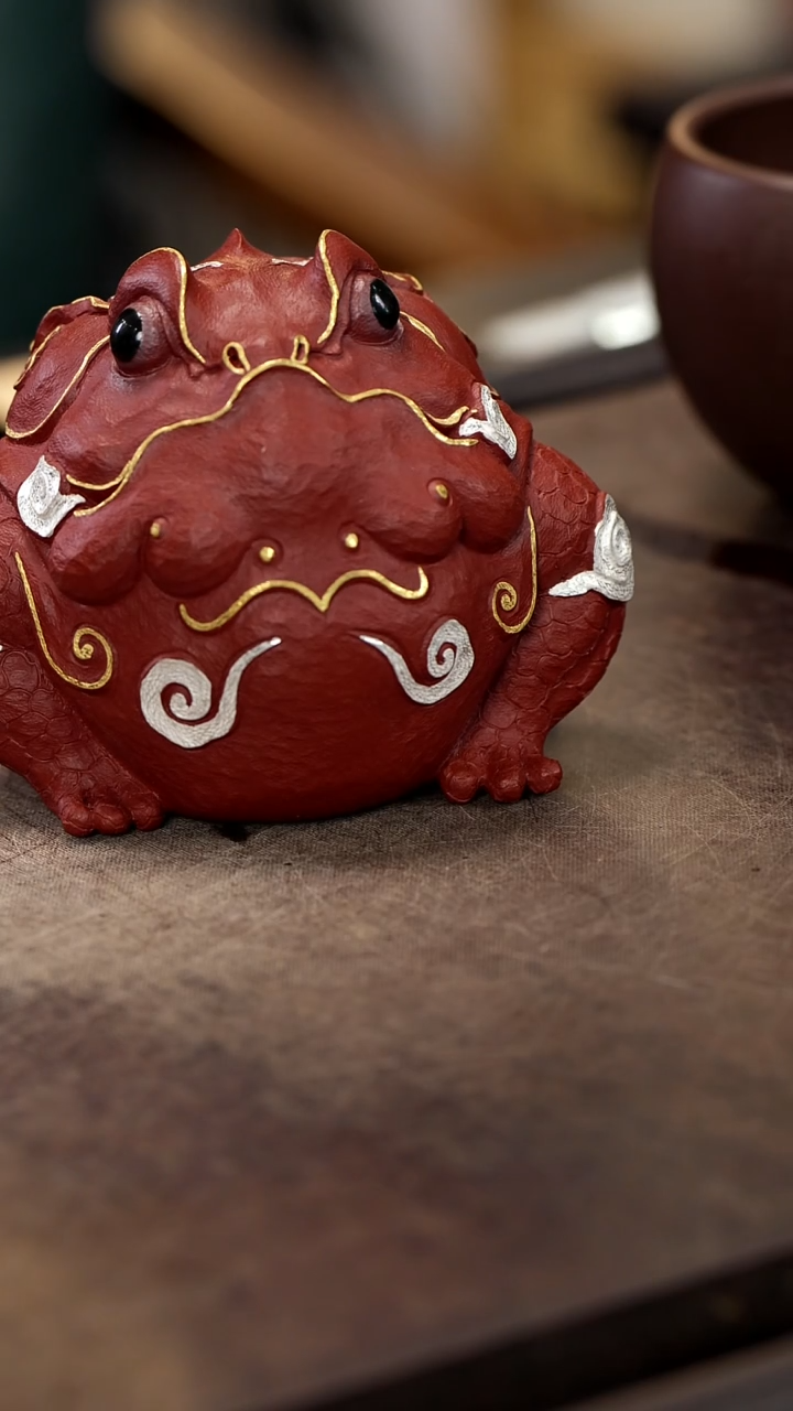 紫砂茶宠紫砂描金富贵蛙