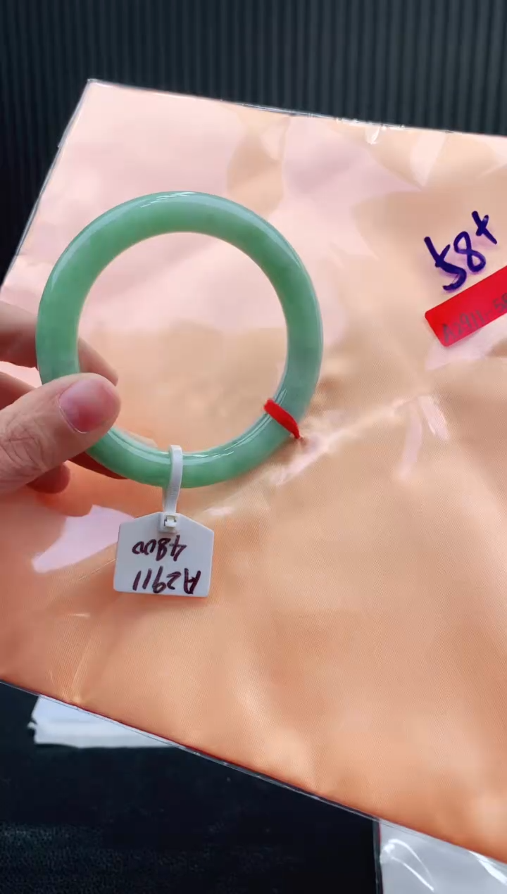 未镶嵌手镯翡翠58