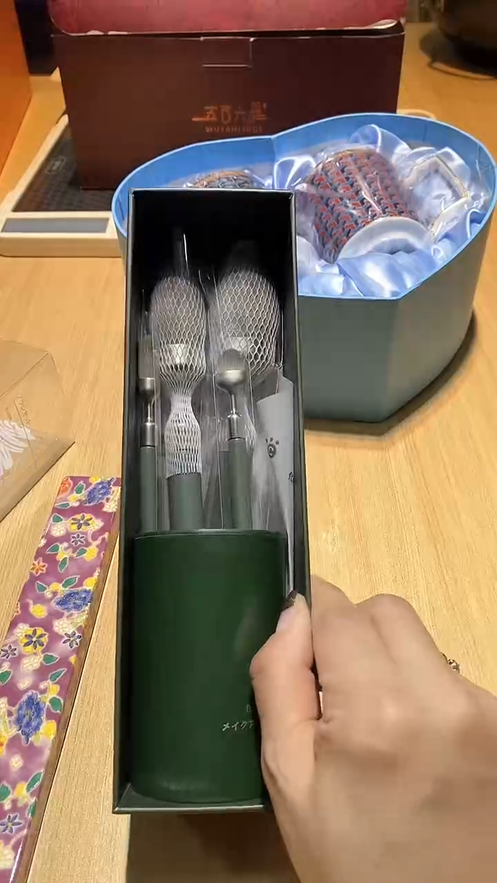 【闪购商品】瓷片锅碗瓢盆一件不剩