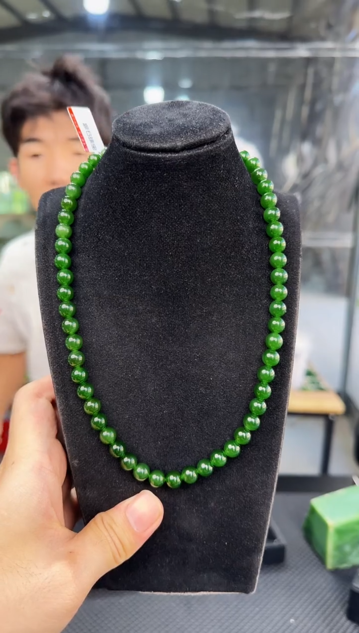 和田玉（碧玉）未镶嵌颈饰约8mm， 多样性发一