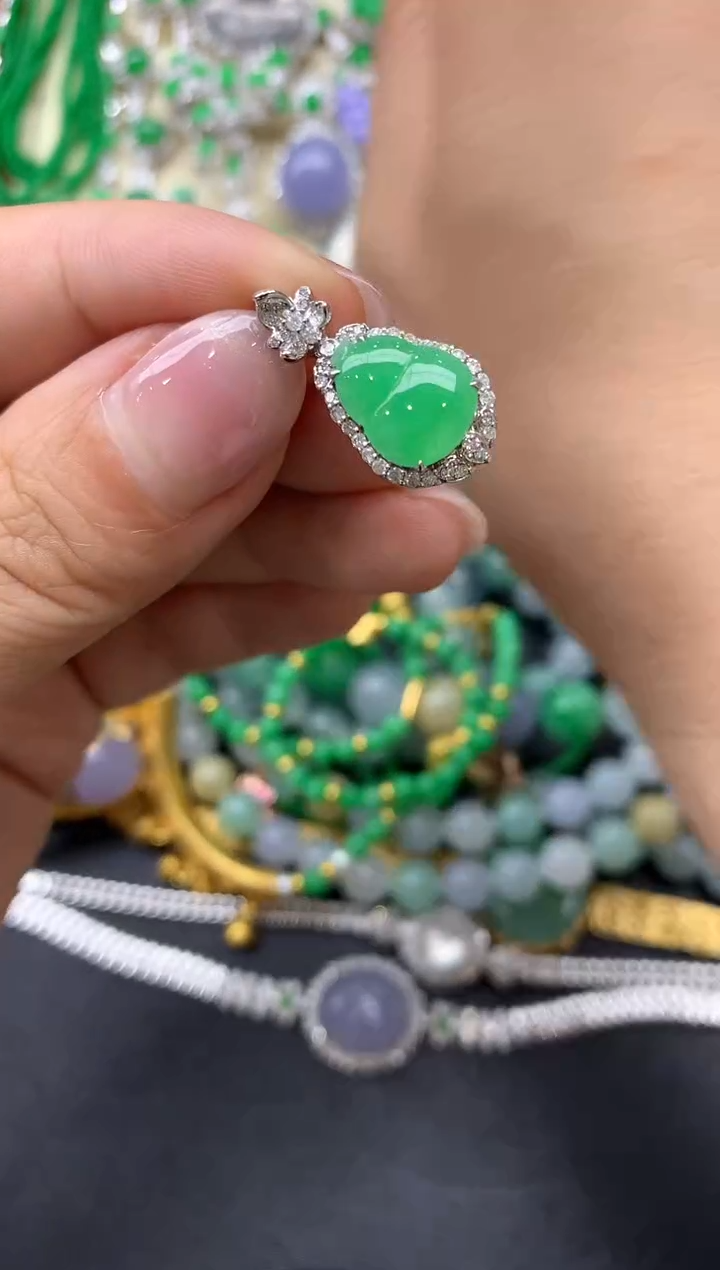 【闪购商品】翡翠颈饰18K金镶嵌498中国好珍宝