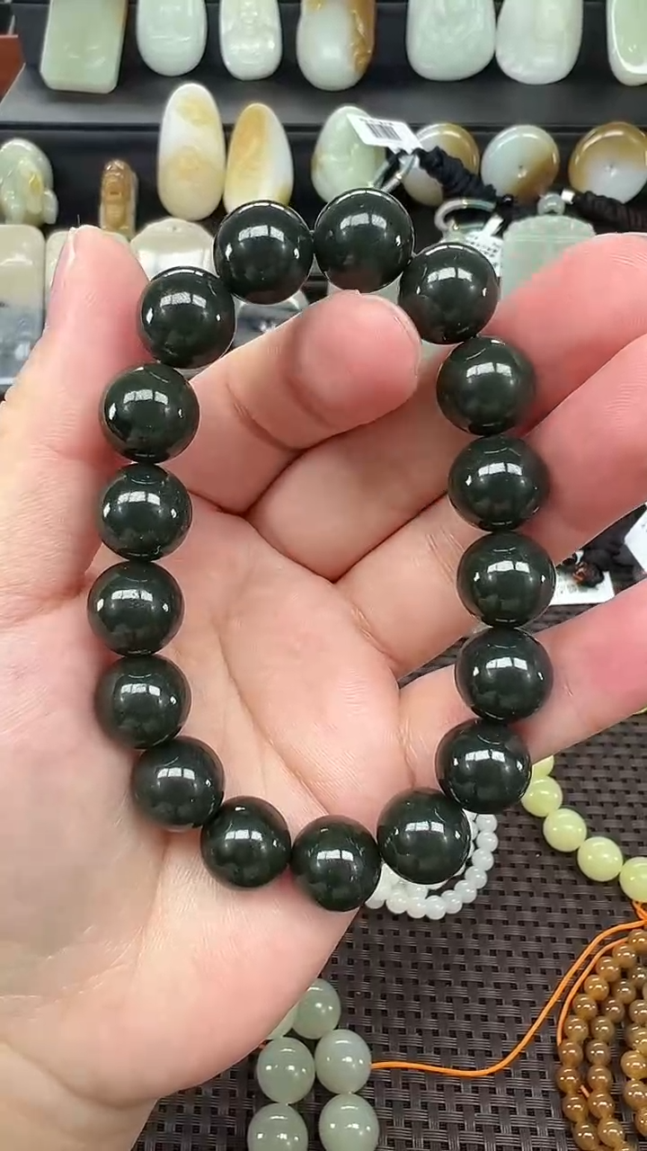 未镶嵌手链和田玉新疆沙枣青     卡12