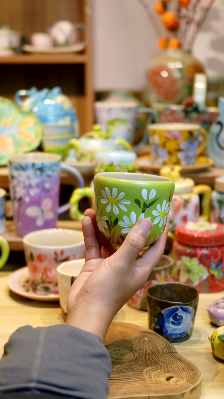 瓷片设计师款手绘釉下五彩陶瓷 