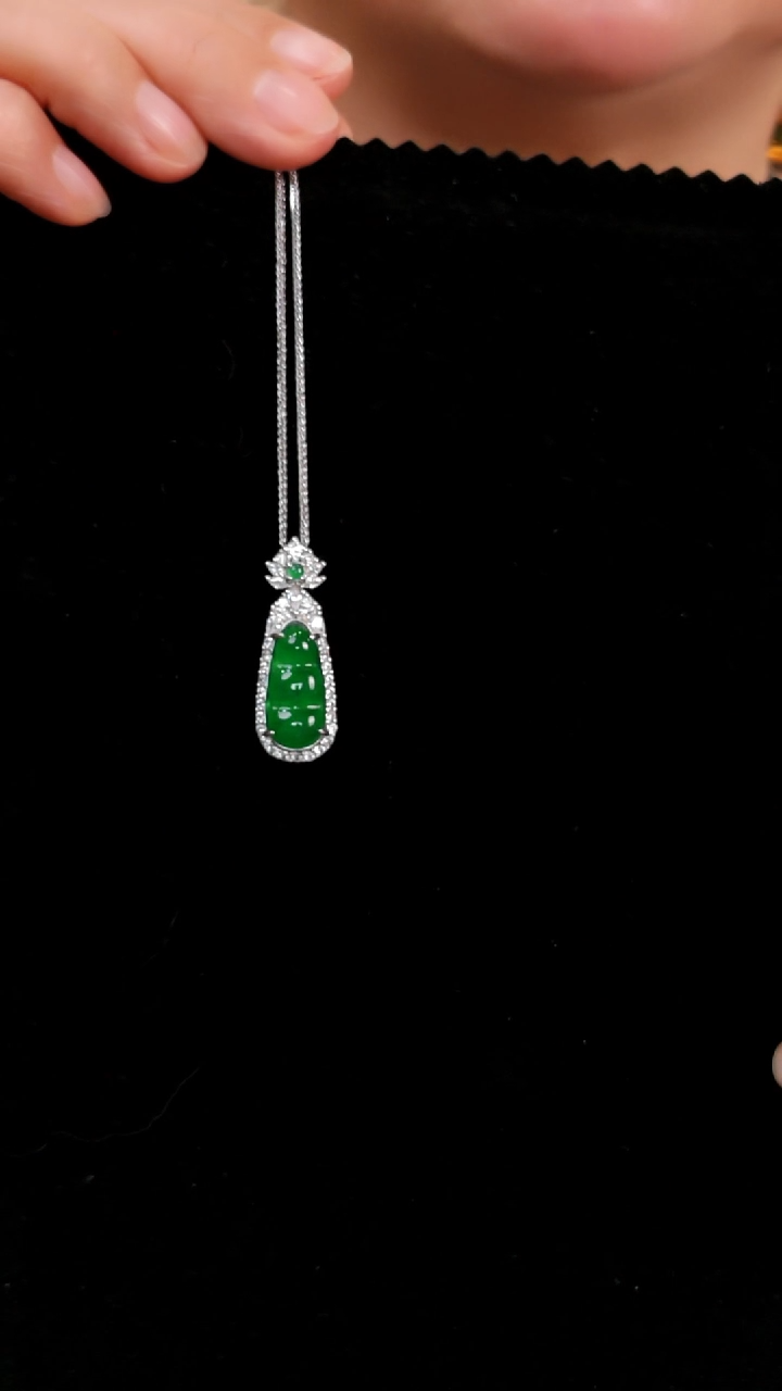 颈饰银S925镶嵌翡翠国风