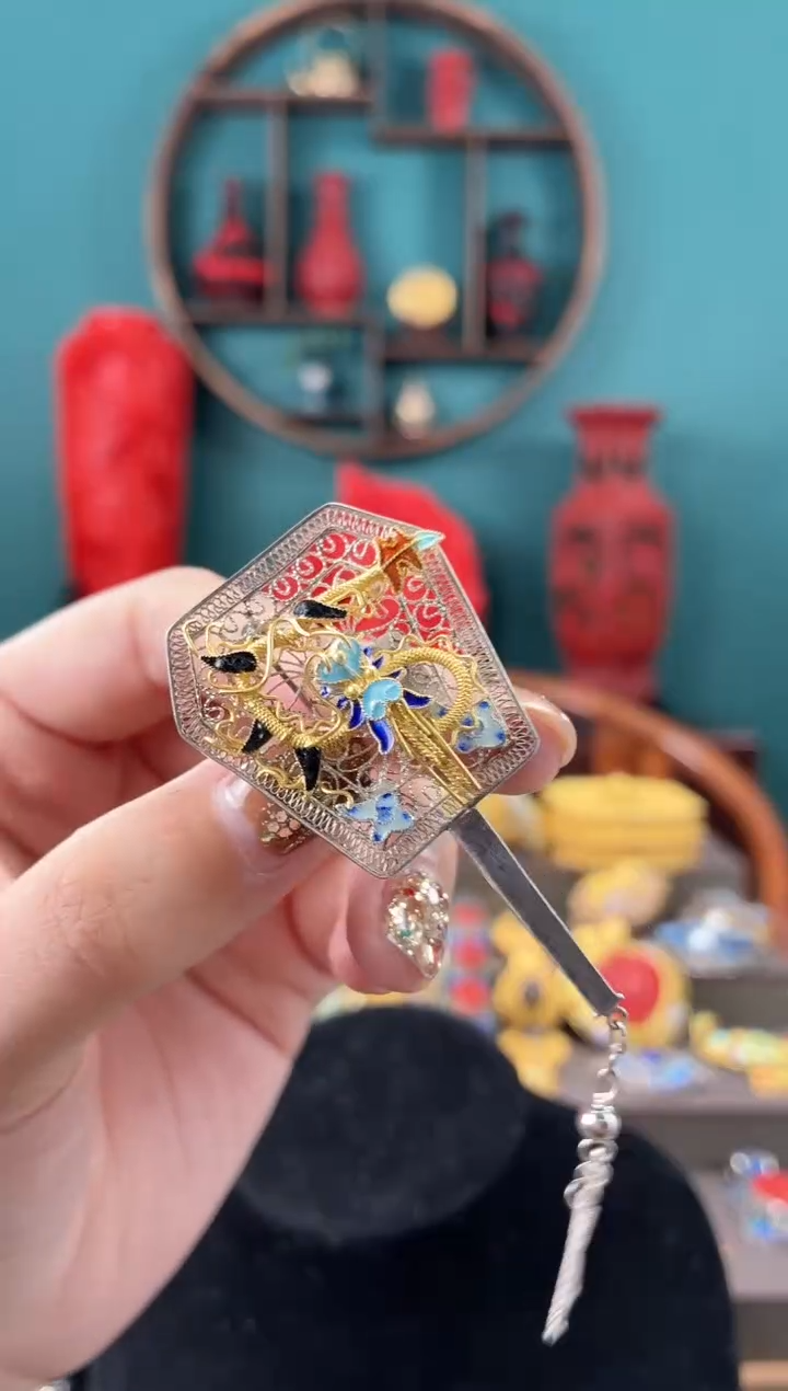 非遗手工花丝镶嵌胸针