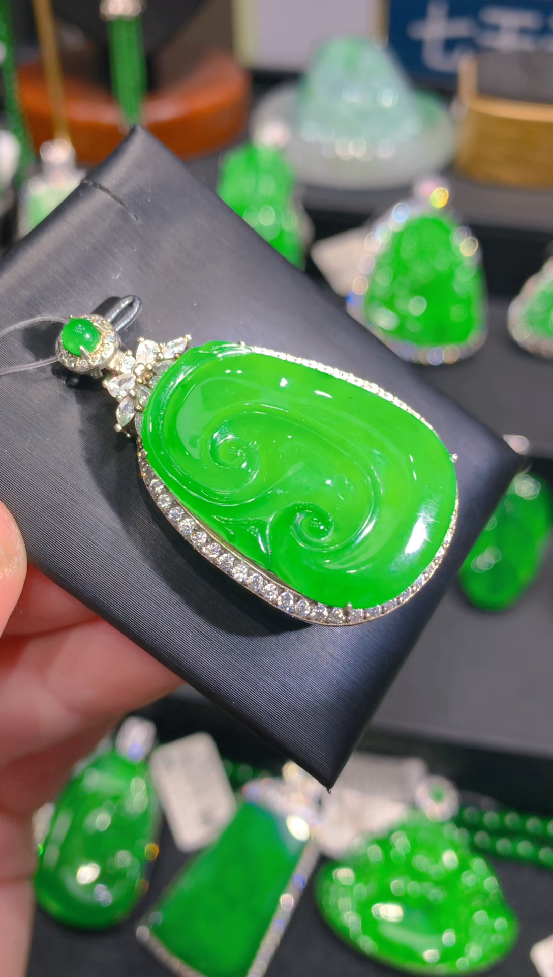 【闪购商品】翡翠颈饰银S925镶嵌40一季