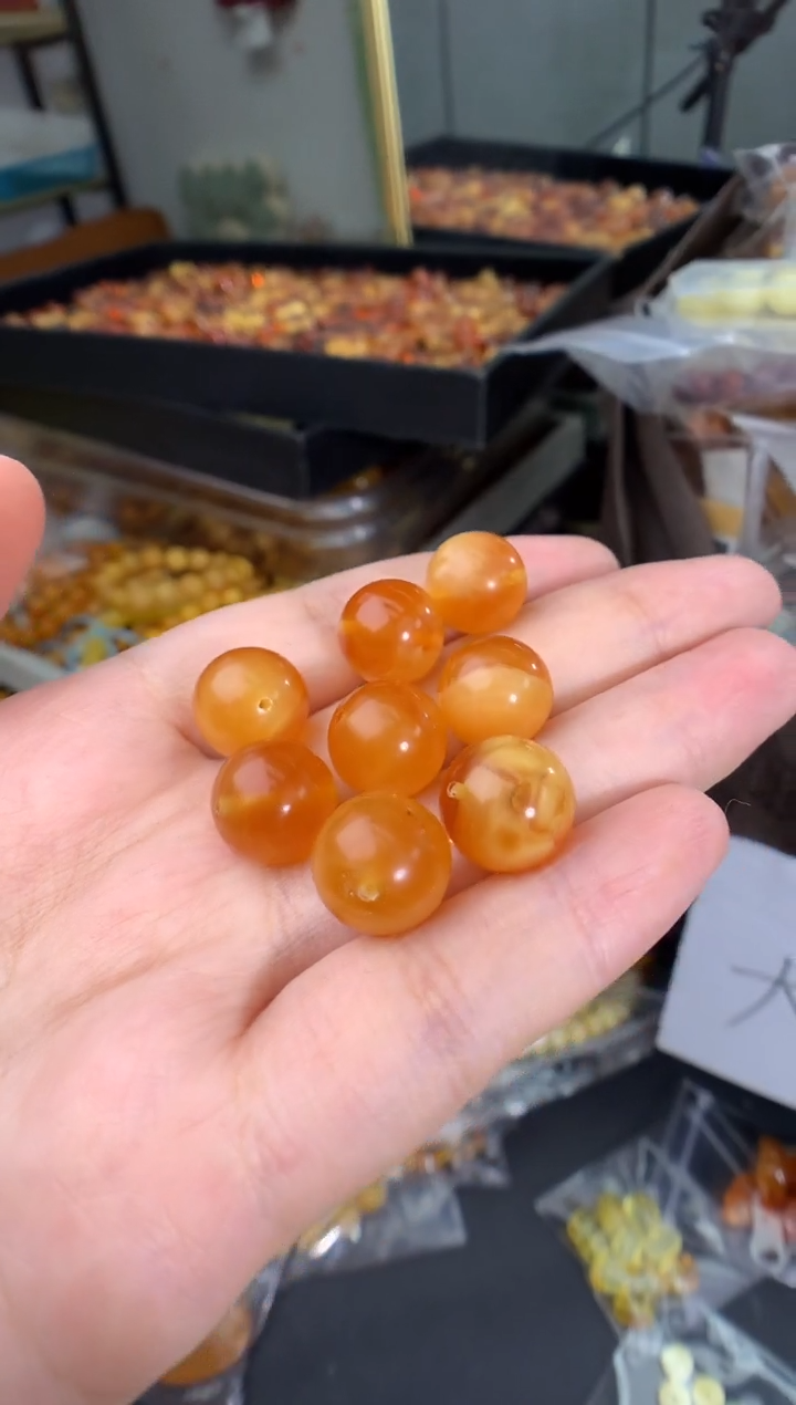 琥珀未镶嵌珠宝奇石多样性发一件