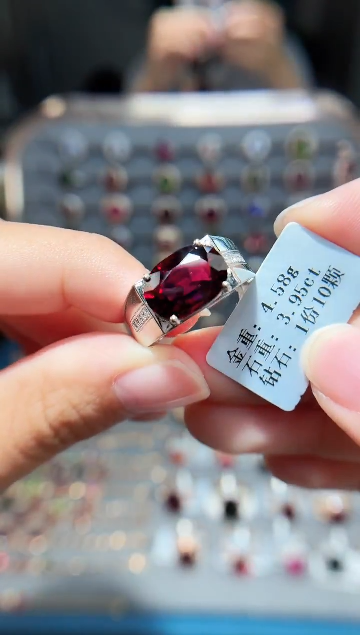 18K金镶嵌戒指碧玺3.95.