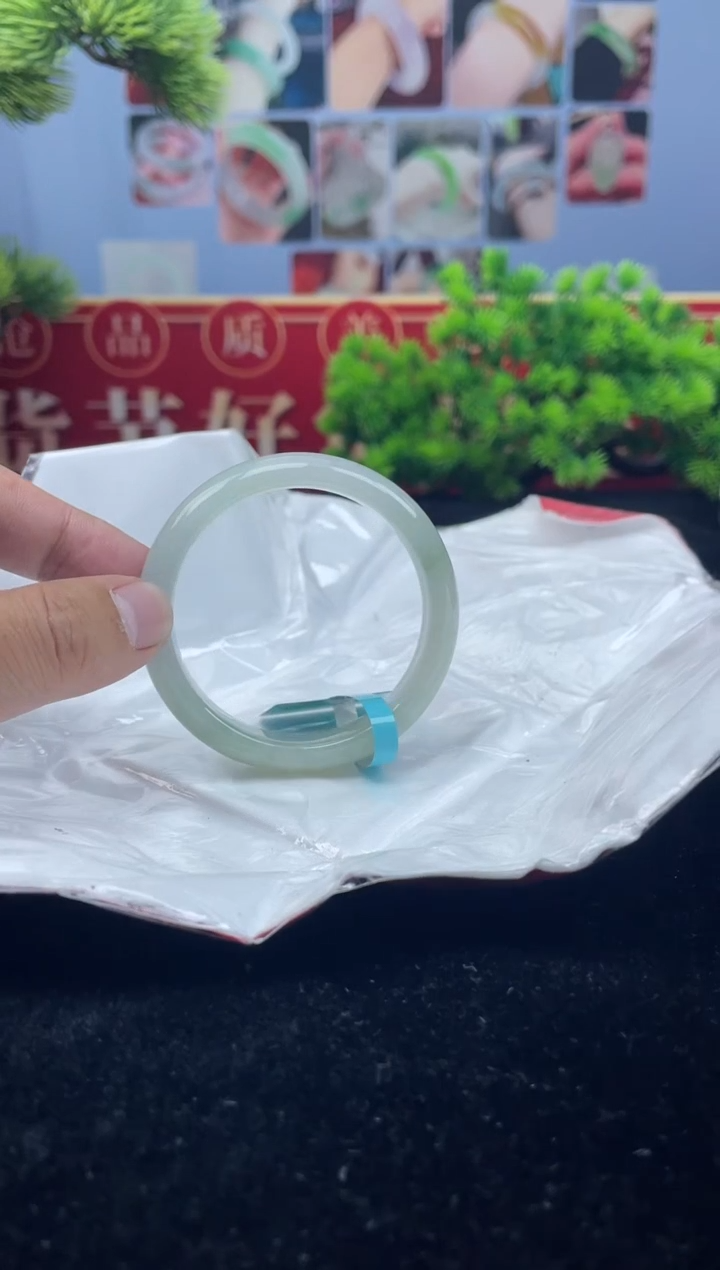 翡翠未镶嵌手镯手镯9