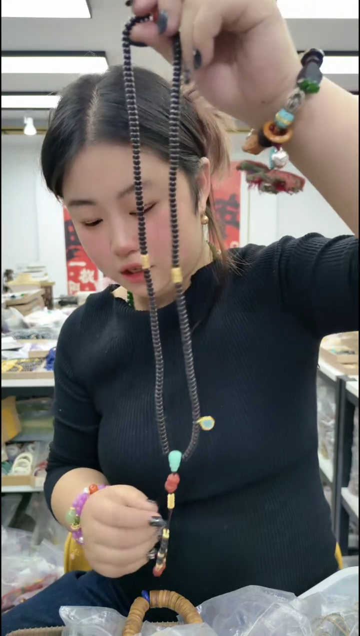 【闪购商品】香榧木1553黑色毛衣链