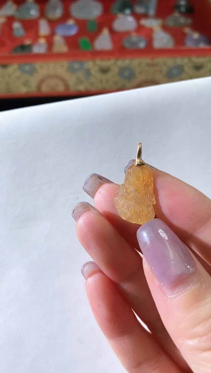 翡翠18K金镶嵌颈饰250329124