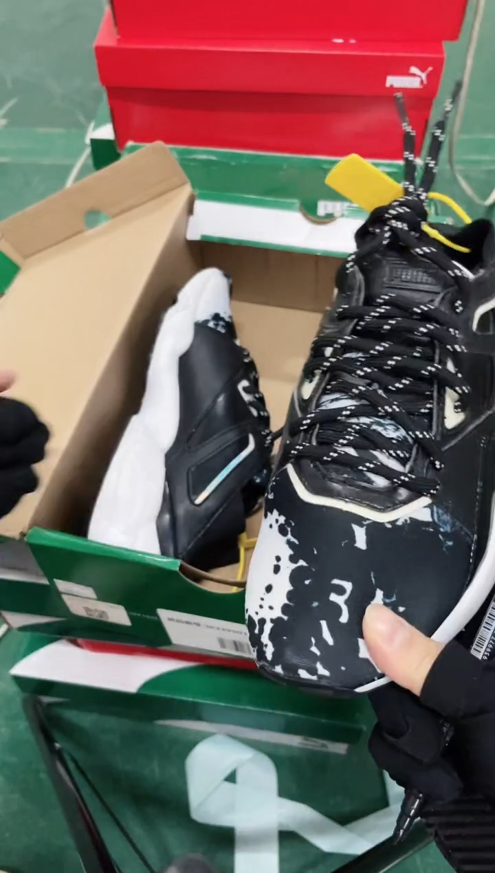 彪马休闲时尚运动鞋36M  W76