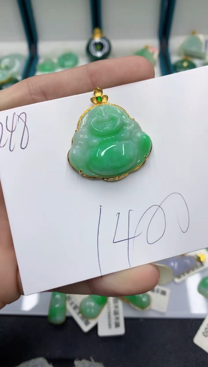 【闪购商品】翡翠颈饰18K金镶嵌翡翠