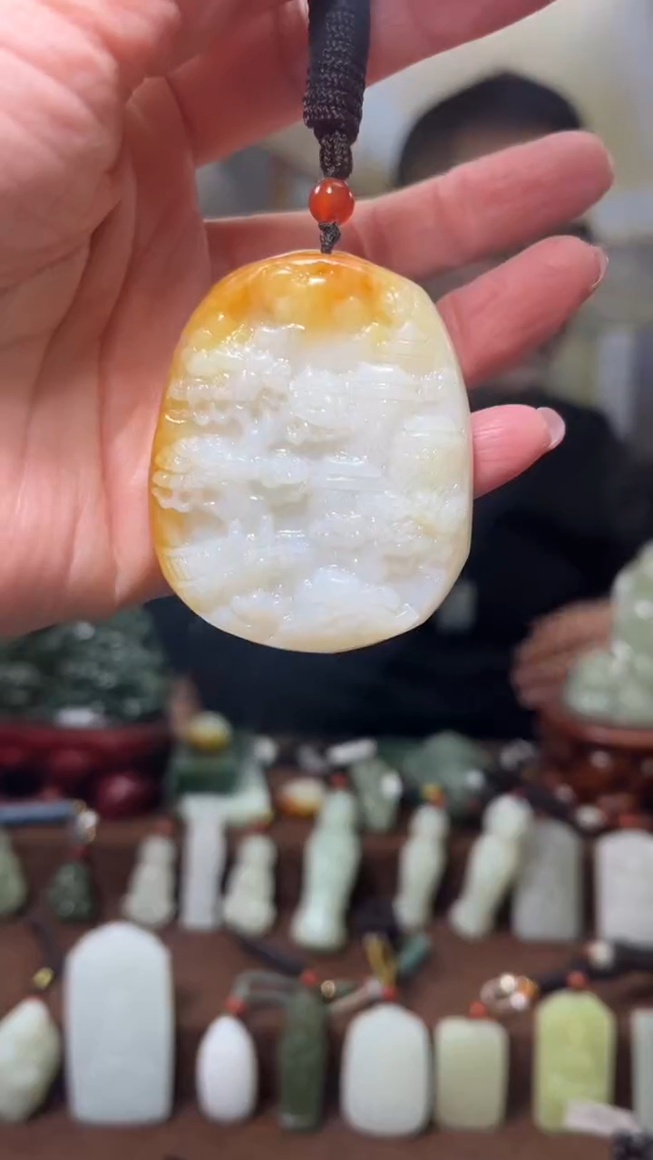 颈饰未镶嵌和田玉·