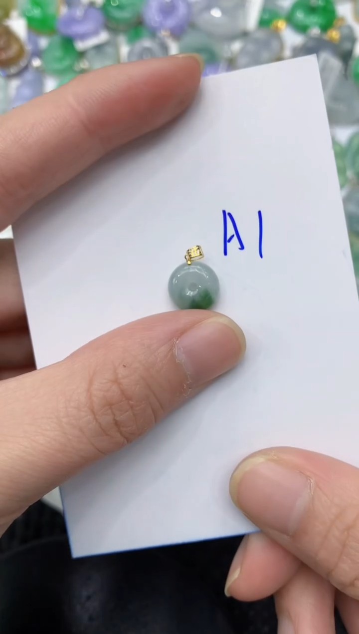 【闪购商品】翡翠颈饰18K金镶嵌11111111111