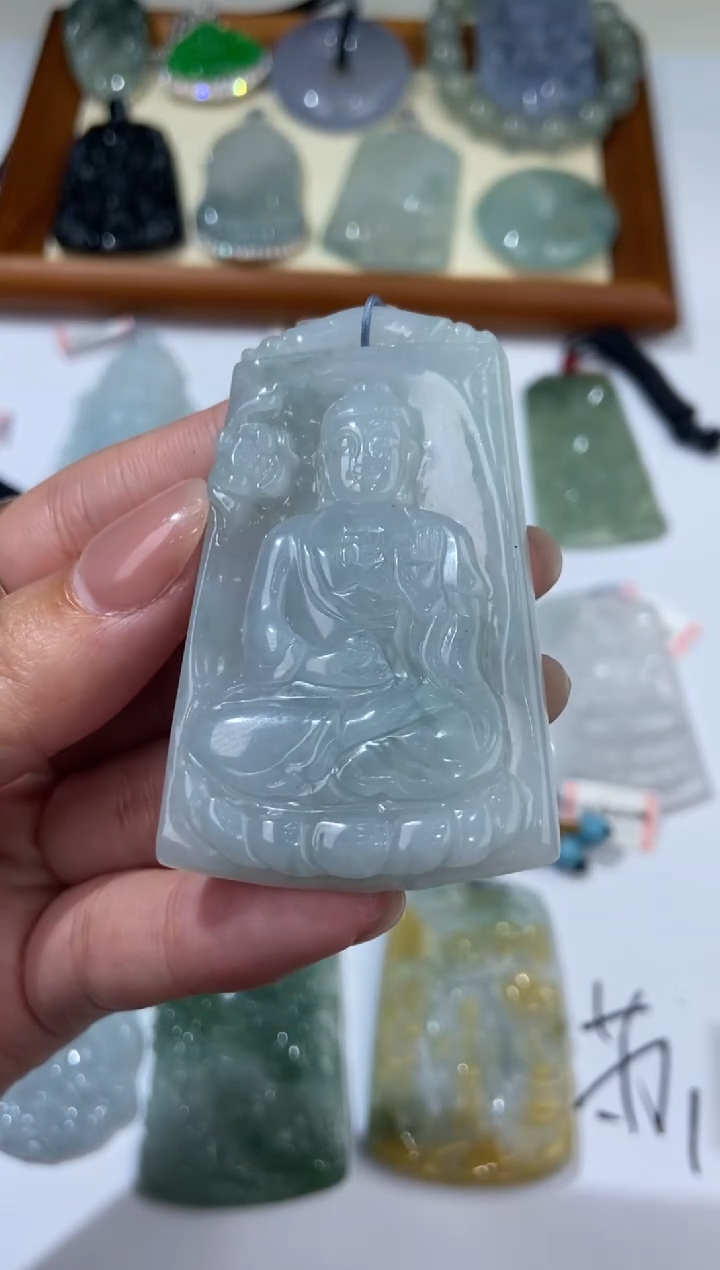 【闪购商品】翡翠未镶嵌颈饰2206087  