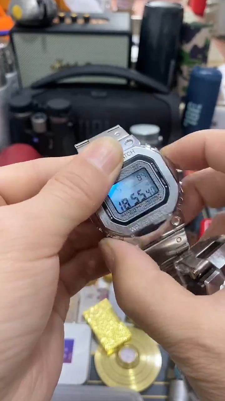 瓷片闪购商品  如图所示