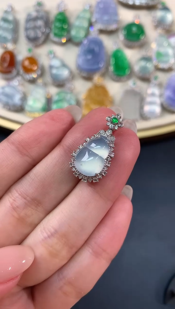 【闪购商品】翡翠吊坠(不含链)18K金镶嵌A79|4800