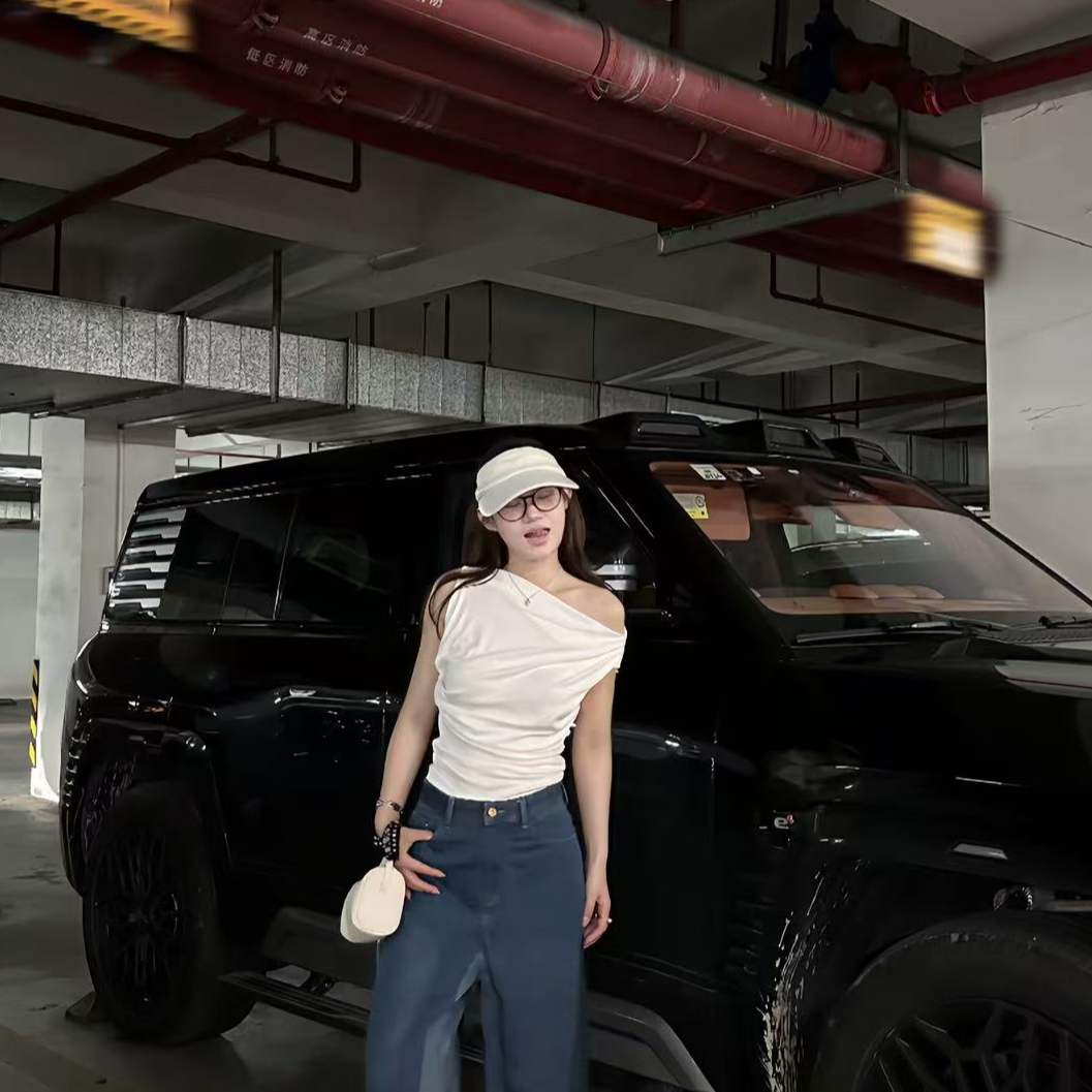 LA 设计感  不规则 露肩显瘦 收腰白色 T恤 31015