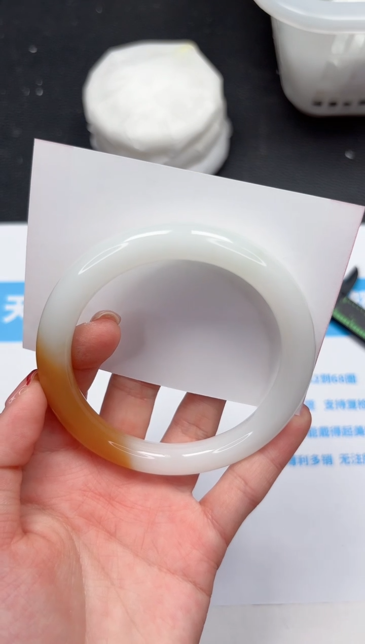 【闪购商品】石英质玉手镯未镶嵌480-60