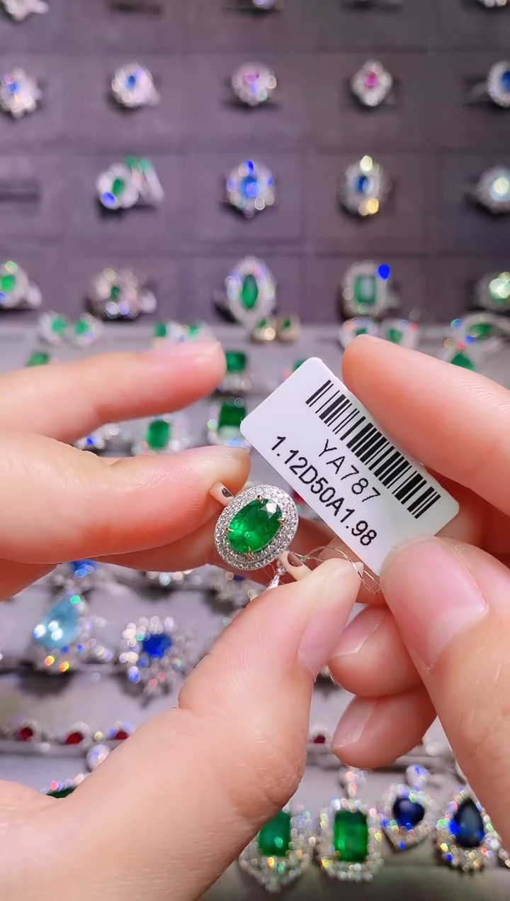【闪购商品】祖母绿18K金戒指18K金镶嵌1