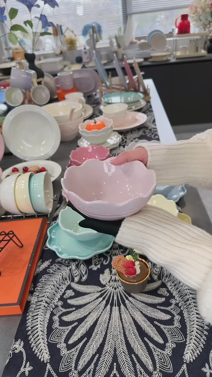 【闪购商品】瓷炻彩花边碗14cm-樱花粉