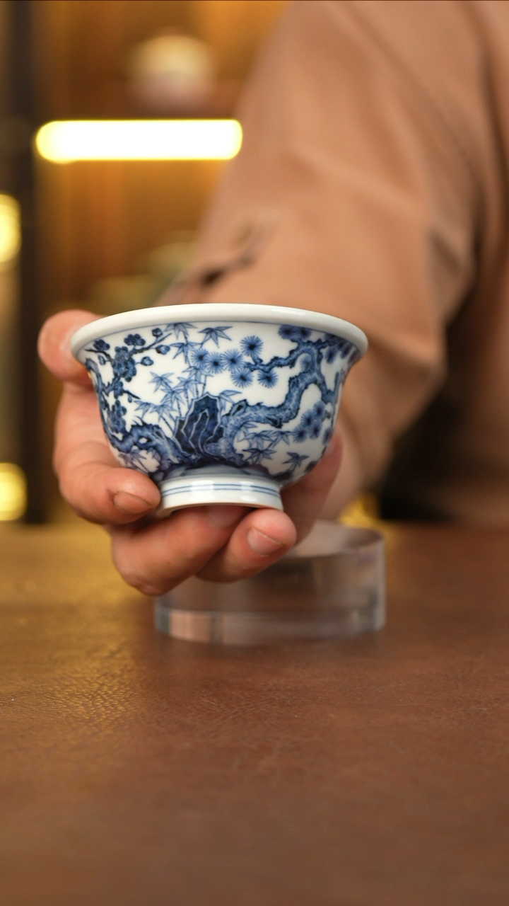 奔***牛景德镇手工手绘茶器  釉里红