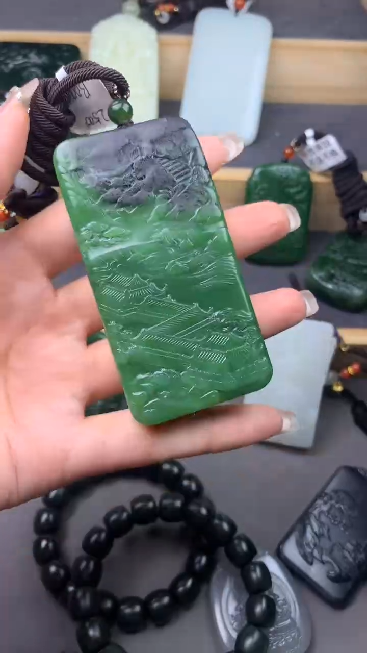 【闪购商品】定制和田玉挂件拍一发一不退不换