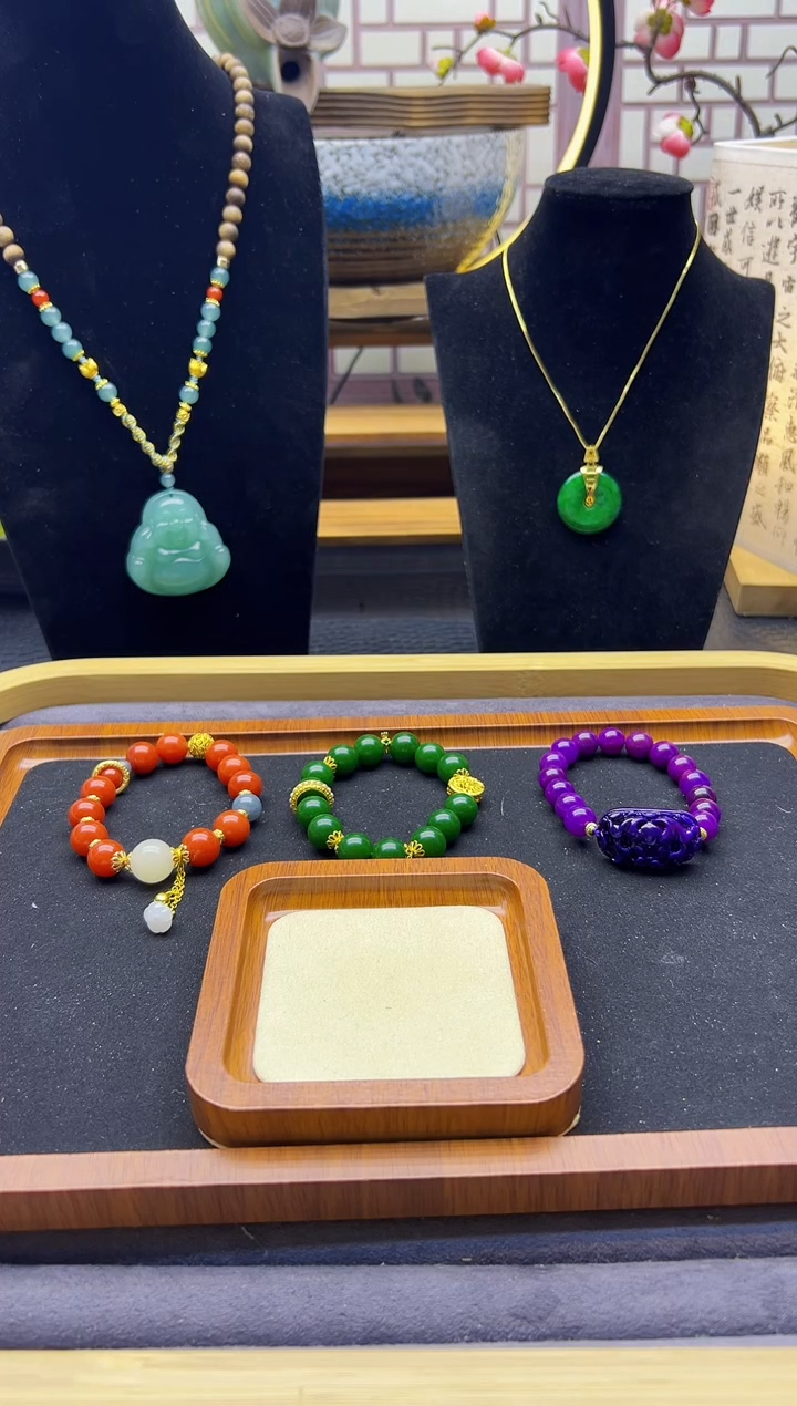 【闪购商品】蜜蜡耳饰14K金镶嵌e01