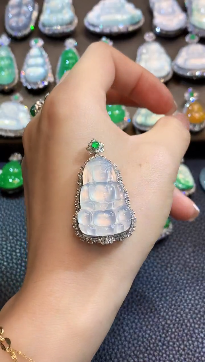 吊坠(不含链)18K金镶嵌翡翠C48