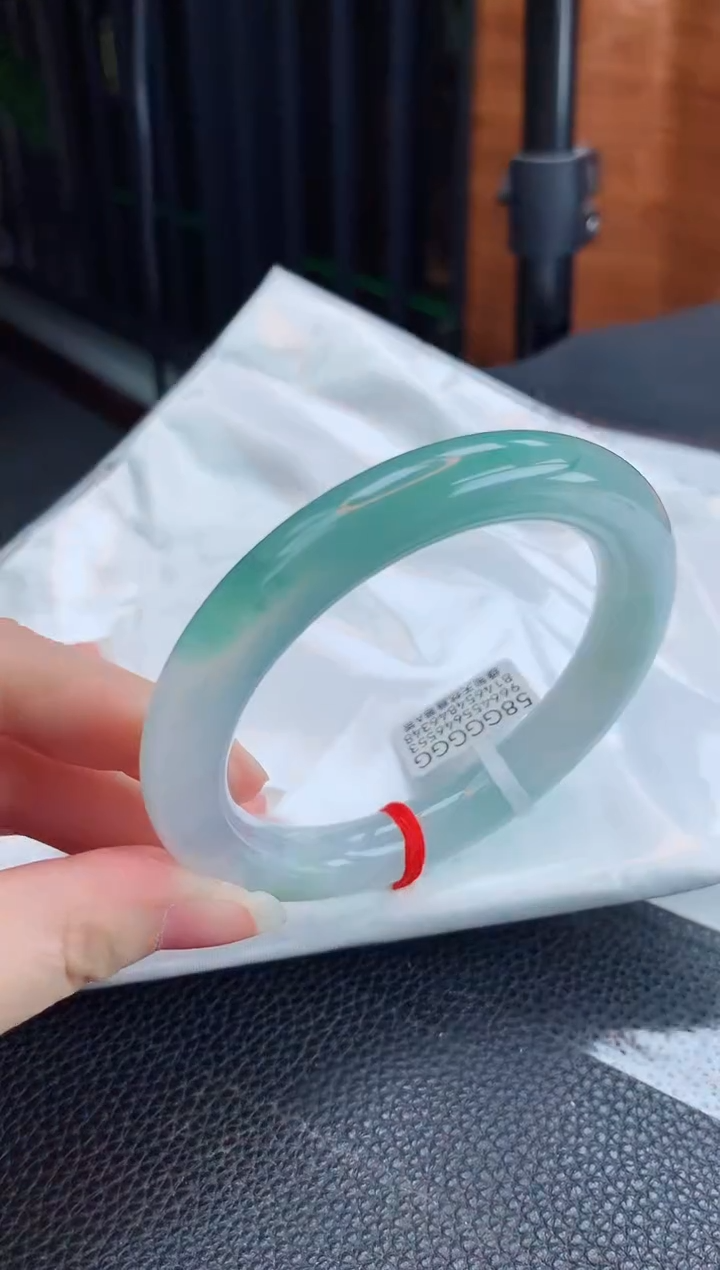 【闪购商品】翡翠手镯未镶嵌缅甸天然翡翠A货手镯