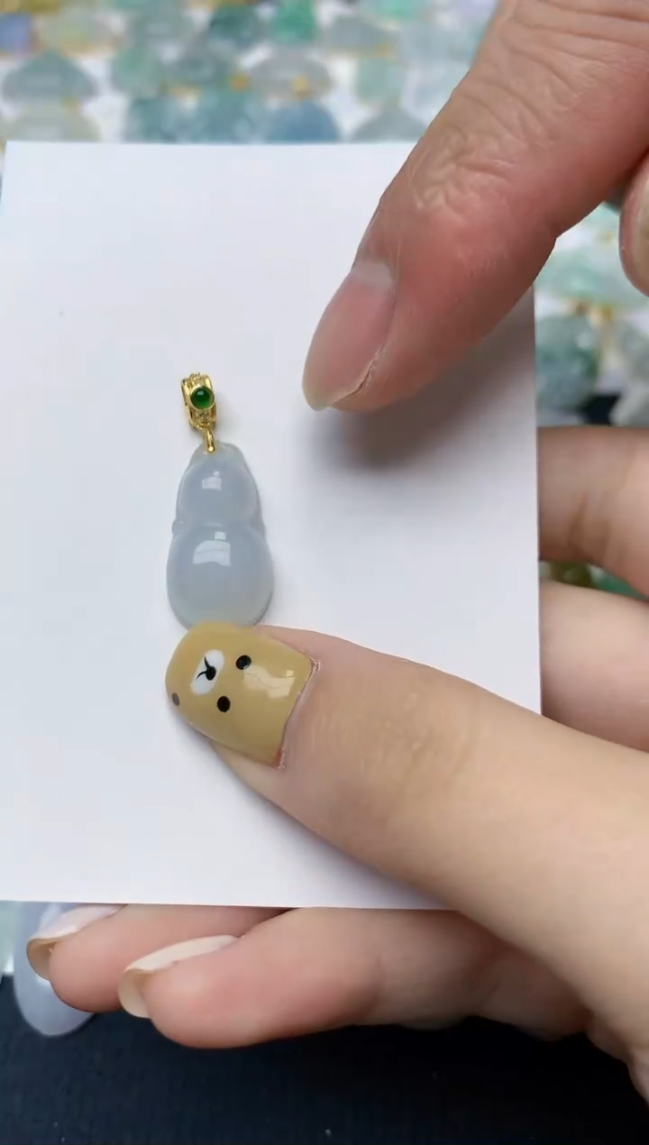 翡翠未镶嵌颈饰天然翡翠A货