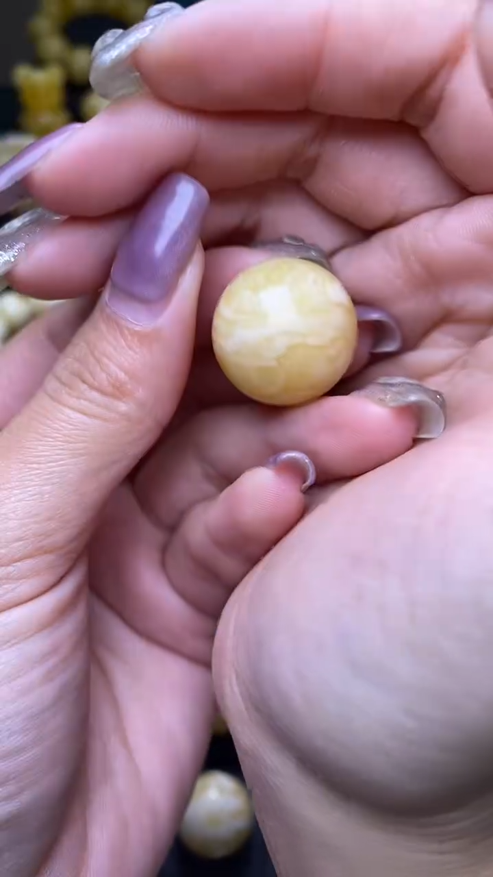 【闪购商品】琥珀裸石未镶嵌葵. 30