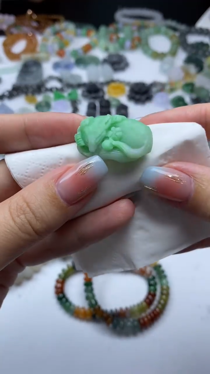 定制翡翠未镶嵌毛货定制不退不换