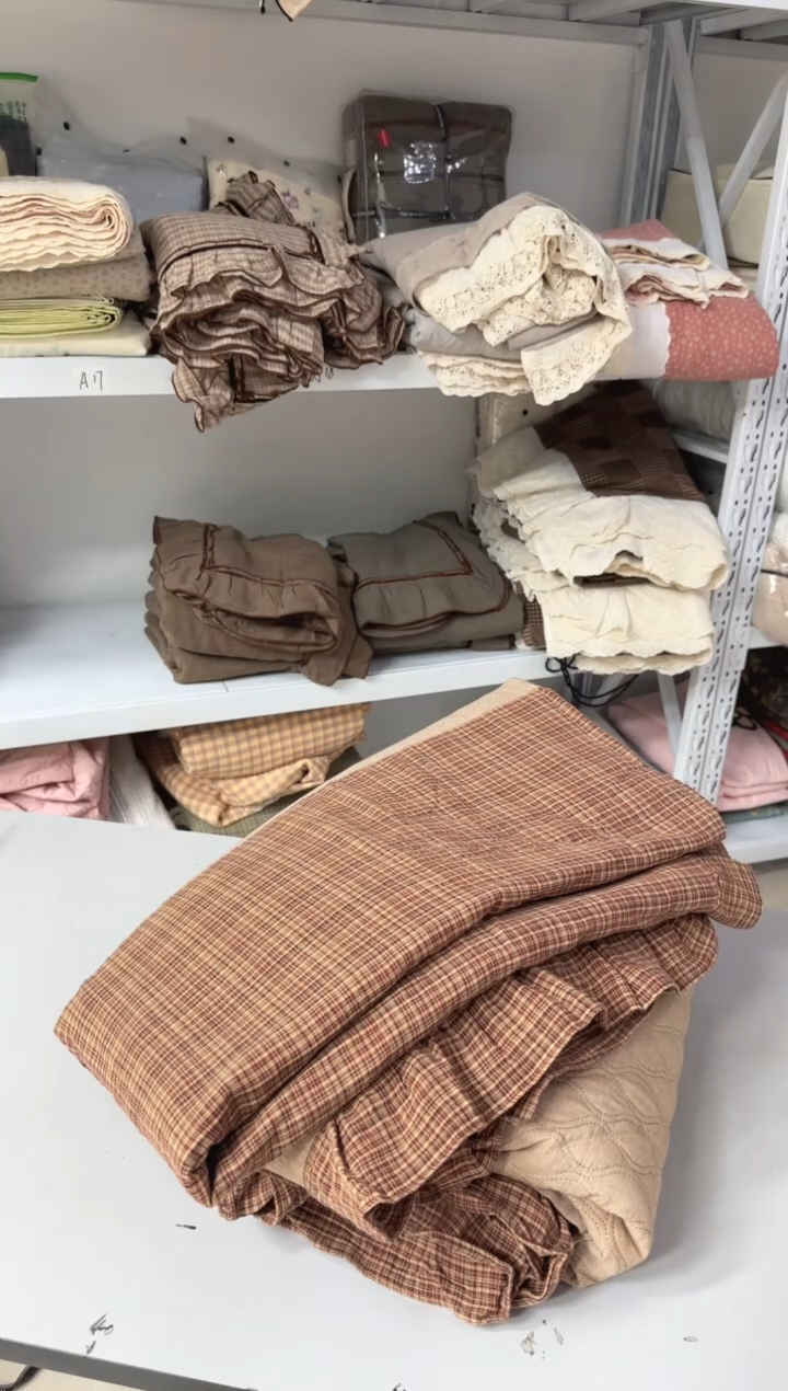 棉棉床盖四件套  