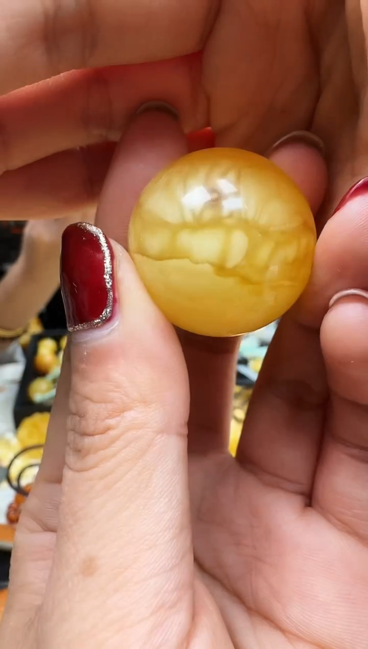 【闪购商品】琥珀裸石未镶嵌珠子