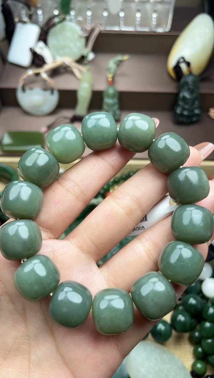 颈饰未镶嵌和田玉未镶嵌和田玉吊坠多样性拍一发一