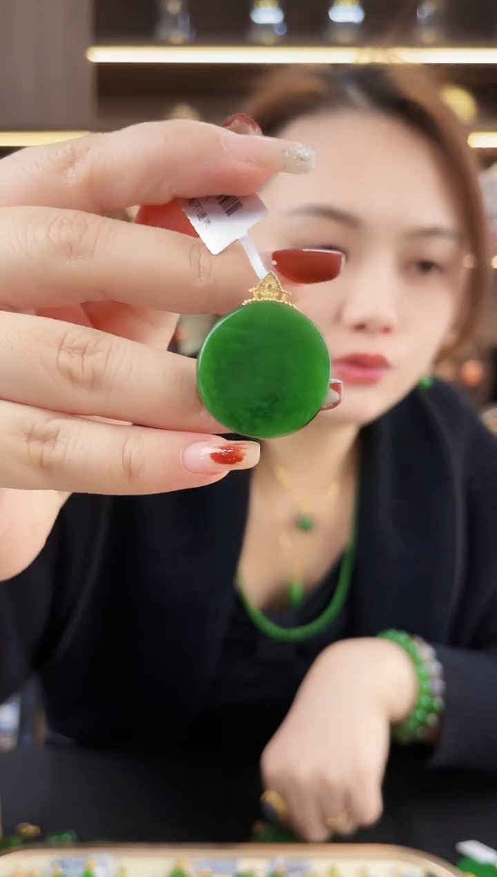 【闪购商品】和田玉·银S925镶嵌圆牌吊坠 