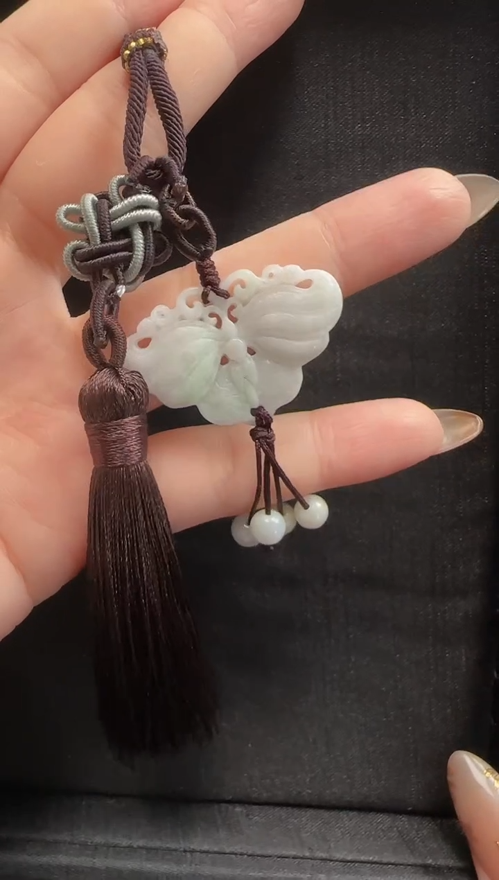 【闪购商品】翡翠挂件未镶嵌908蝴蝶一条