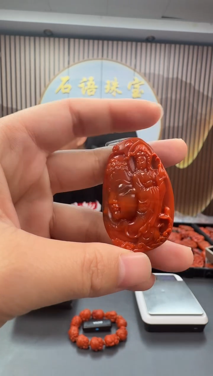 未镶嵌雕刻南红玛瑙040ZB1014产品一个