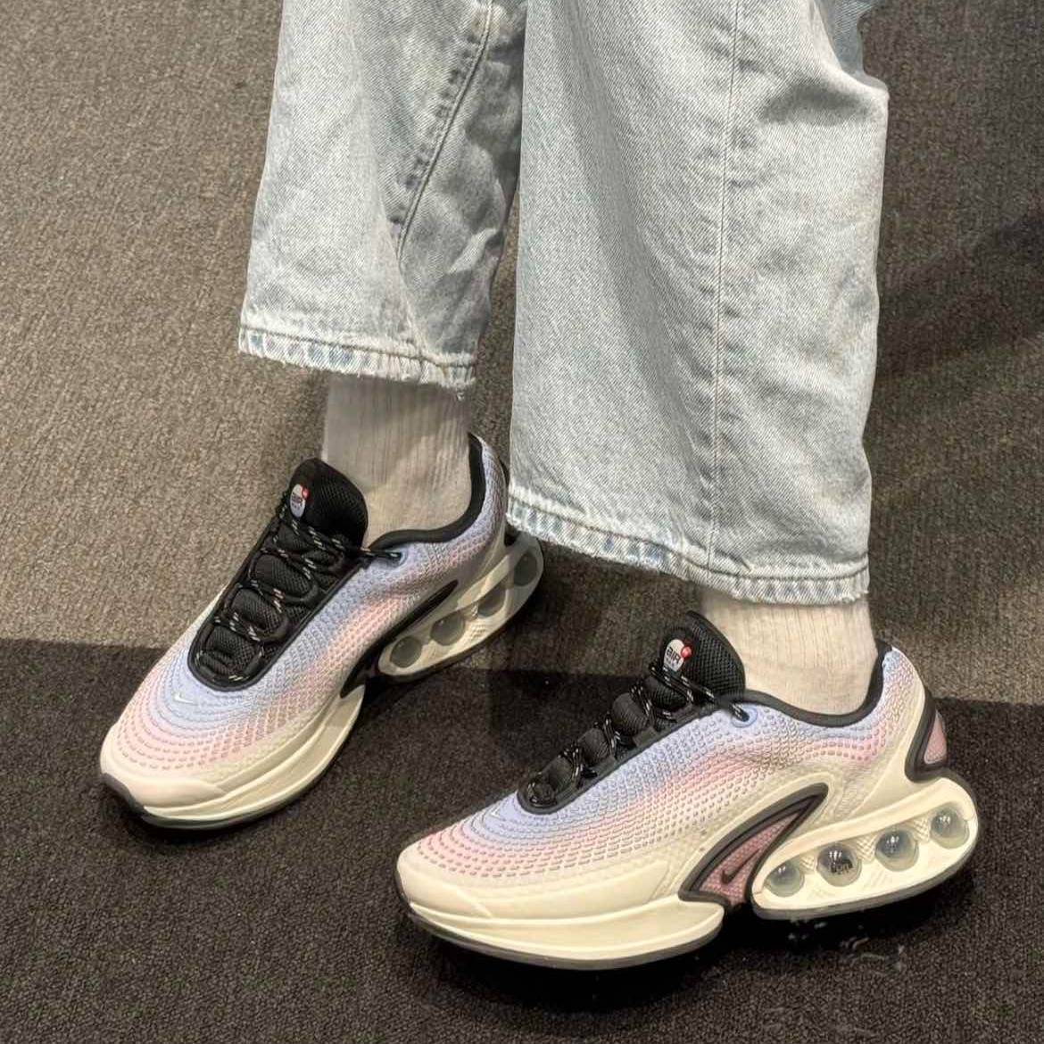 NIKE耐克女子W AIR MAX DN PRM休闲鞋HV5760-675