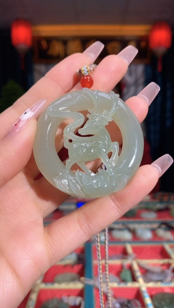 【闪购商品】和田玉颈饰未镶嵌一鹿生花