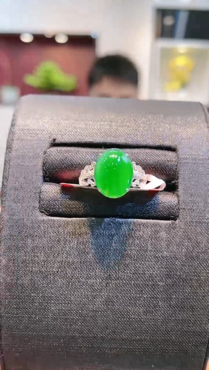 【闪购商品】翡翠颈饰18K金镶嵌A53天然A货翡翠戒指
