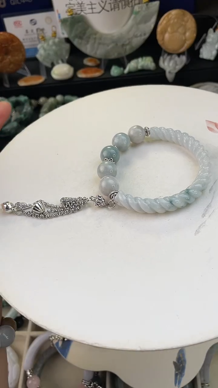 未镶嵌手链翡翠乾****店手工定制默认微瑕播介绍为准