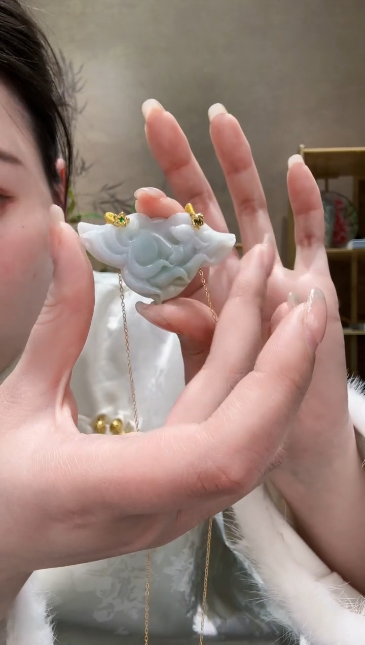 【闪购商品】翡翠颈饰未镶嵌吊坠